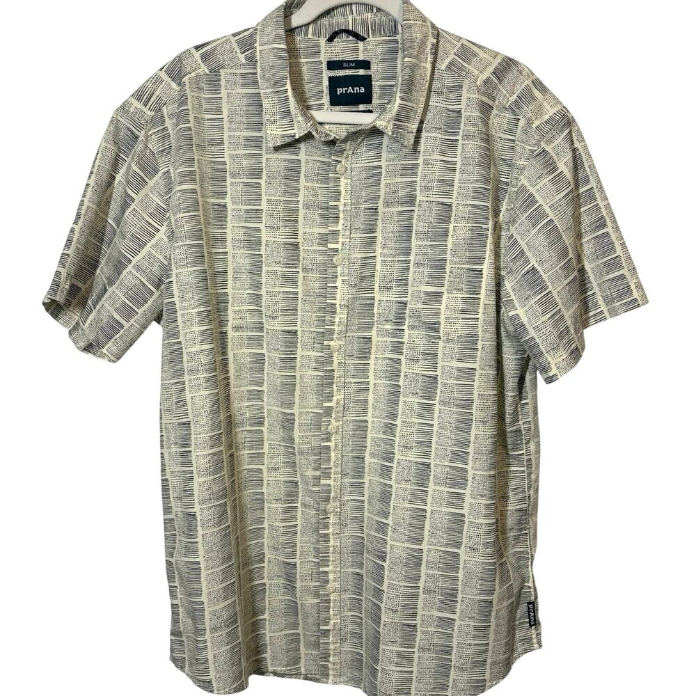 prAna Men’s Slim Fit Short Sleeve Button Up Shirt Cream Gray Print Size XL